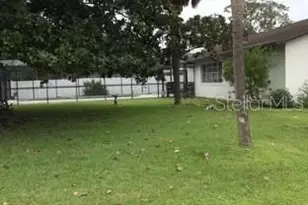 12 Ferris Ln, Palm Coast, FL 32137 - Photo 5