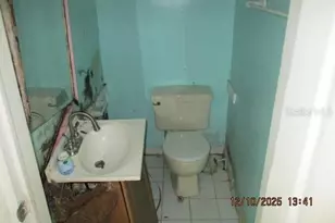 1740 W Powhatan Ave, Tampa, FL 33603 - Photo 7