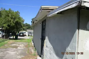 1740 W Powhatan Ave, Tampa, FL 33603 - Photo 5