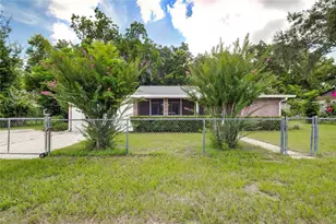 614 Powell St, Wildwood, FL 34785 - Photo 3