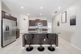 5402 Amaryllis Garden St, Apollo Beach, FL 33572 - Photo 3