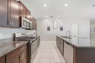 5402 Amaryllis Garden St, Apollo Beach, FL 33572 - Photo 9