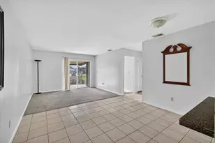 9525 Fieldview Cir, Thonotosassa, FL 33592 - Photo 7