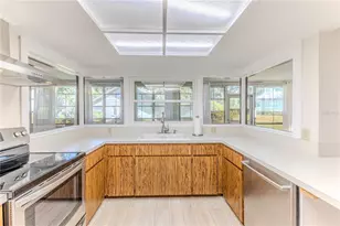 2692 Royal Ridge Dr, Spring Hill, FL 34606 - Photo 17