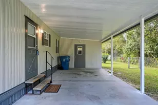 18100 Celia Ave, Brooksville, FL 34604 - Photo 23