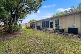 11241 Versailles Ln, Port Richey, FL 34668 - Photo 33