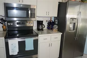 11241 Versailles Ln, Port Richey, FL 34668 - Photo 5