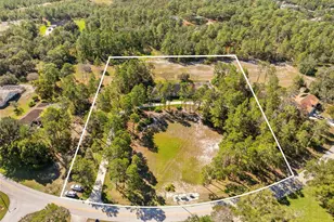 11200 Woodland Waters Blvd, Weeki Wachee, FL 34613 - Photo 3