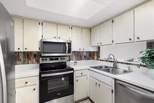 12035 Proctor Loop, New Port Richey, FL 34654 - Photo 9