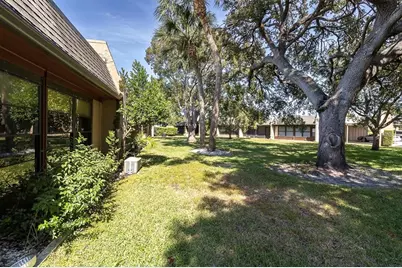 11204 Pembridge Court #4, Port Richey, FL 34668 - Photo 27