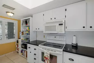 8210 Aquila St, Port Richey, FL 34668 - Photo 17