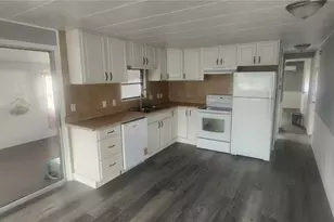 10909 Freedom Dr, Port Richey, FL 34668 - Photo 15