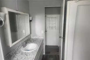 10909 Freedom Dr, Port Richey, FL 34668 - Photo 17