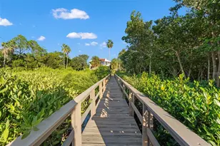 300 S Florida Ave, Tarpon Springs, FL 34689 - Photo 49