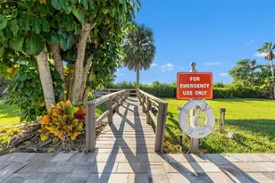 300 S Florida Ave, Tarpon Springs, FL 34689 - Photo 43