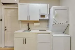 618 19th St W, Bradenton, FL 34205 - Photo 15