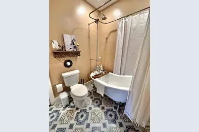 618 19th Street W, Bradenton, FL 34205 - Photo 17