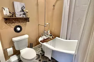 618 19th St W, Bradenton, FL 34205 - Photo 17