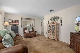 1407 Garden Ave, Tarpon Springs, FL 34689 - Photo 7