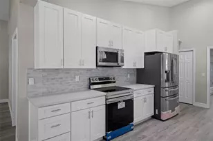 320 Preston Hollow Dr, Spring Hill, FL 34609 - Photo 13