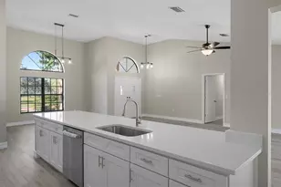 320 Preston Hollow Dr, Spring Hill, FL 34609 - Photo 15