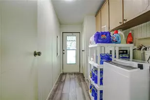 3307 Keye Dr, Spring Hill, FL 34606 - Photo 9