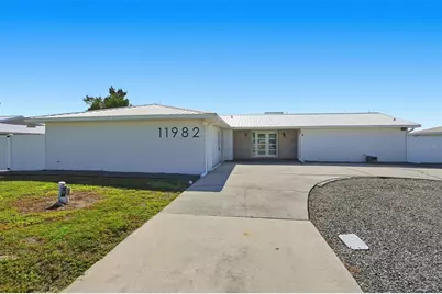 11982 W Bayshore Drive, Crystal River, FL 34429 - Photo 3