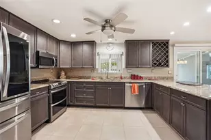 8156 Baycrest Dr, Brooksville, FL 34613 - Photo 11