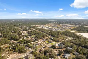 11006 Canary Ave, Weeki Wachee, FL 34613 - Photo 27