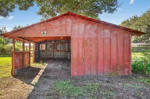 37916 Tucker Rd, Zephyrhills, FL 33542 - Photo 7