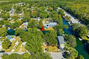 6715 W Richard Dr, Weeki Wachee, FL 34607 - Photo 47