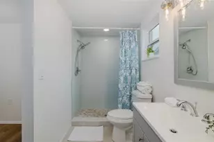 7437 Daggett Terrace, New Port Richey, FL 34655 - Photo 23