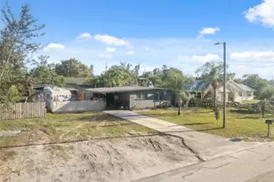 7002 Eisenhower St, Weeki Wachee, FL 34613 - Photo 25