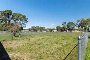 14751 Brookridge Blvd, Brooksville, FL 34613 - Photo 39