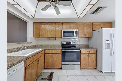 11403 Versailles Lane #E, Port Richey, FL 34668 - Photo 5