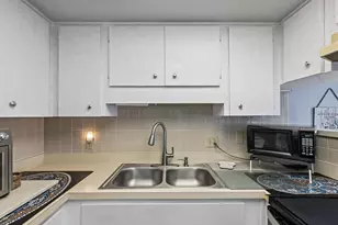 6188 Chesham Dr, New Port Richey, FL 34653 - Photo 11