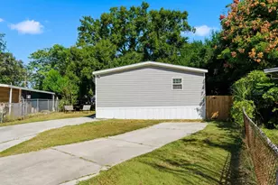 5819 Sunshine Park Dr, New Port Richey, FL 34652 - Photo 3