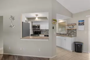 10464 Mayflower Rd, Spring Hill, FL 34608 - Photo 11