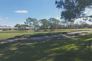 3422 Lori Ln, New Port Richey, FL 34655 - Photo 3