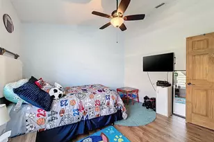 890 Crestridge Cir, Tarpon Springs, FL 34688 - Photo 31