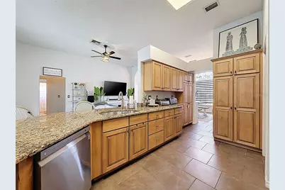 890 Crestridge Circle, Tarpon Springs, FL 34688 - Photo 15