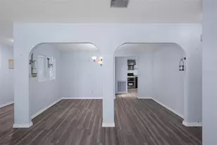 2005 Lake Linda Cir, Lutz, FL 33558 - Photo 17