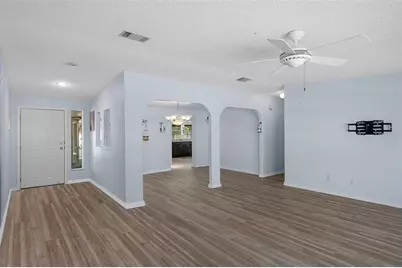 2005 Lake Linda Circle, Lutz, FL 33558 - Photo 15