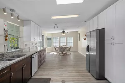 2005 Lake Linda Circle, Lutz, FL 33558 - Photo 21