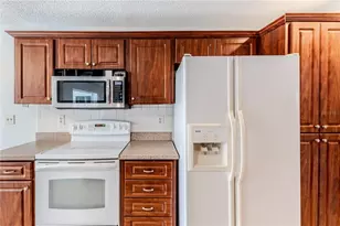 2489 Amherst Ave, Spring Hill, FL 34609 - Photo 17