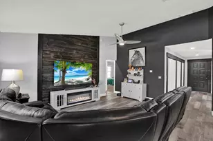 7837 Hardwick Dr, New Port Richey, FL 34653 - Photo 5