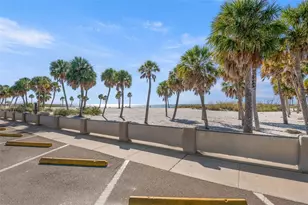 719 Riverside Dr, Tarpon Springs, FL 34689 - Photo 55