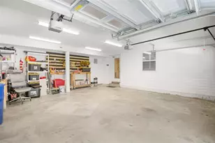 719 Riverside Dr, Tarpon Springs, FL 34689 - Photo 25