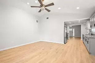 719 Riverside Dr, Tarpon Springs, FL 34689 - Photo 39