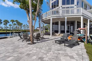 5272 Tropical Point, Weeki Wachee, FL 34607 - Photo 5